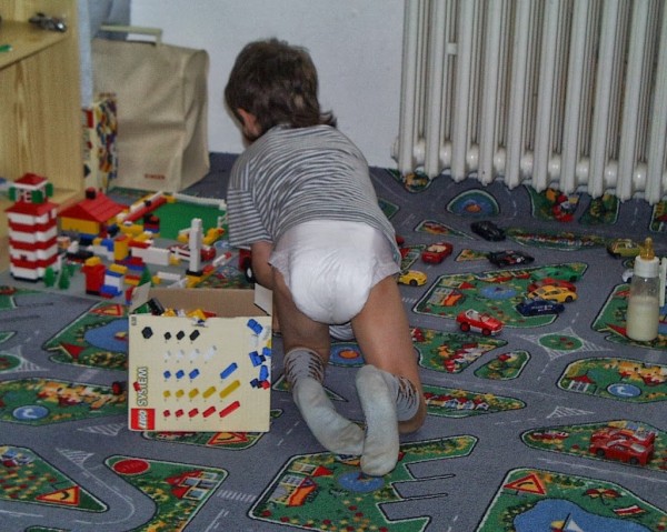 8 year old diaper boy kid Tommy Pampers